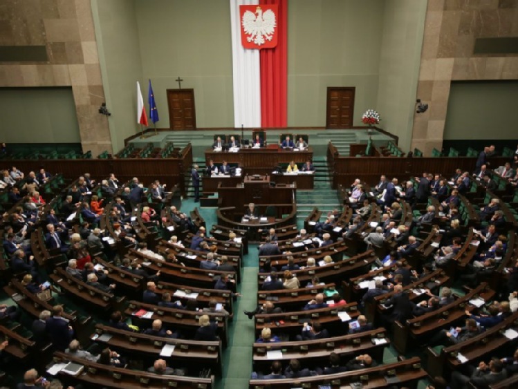 Sejm uchwalił przepisy uniemożliwiające otrzymanie dopłat do nielegalnie użytkowanej ziemi